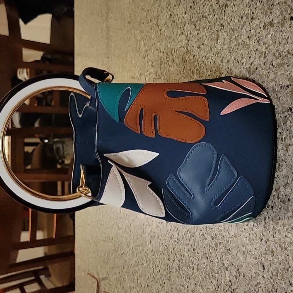 Handle top bag